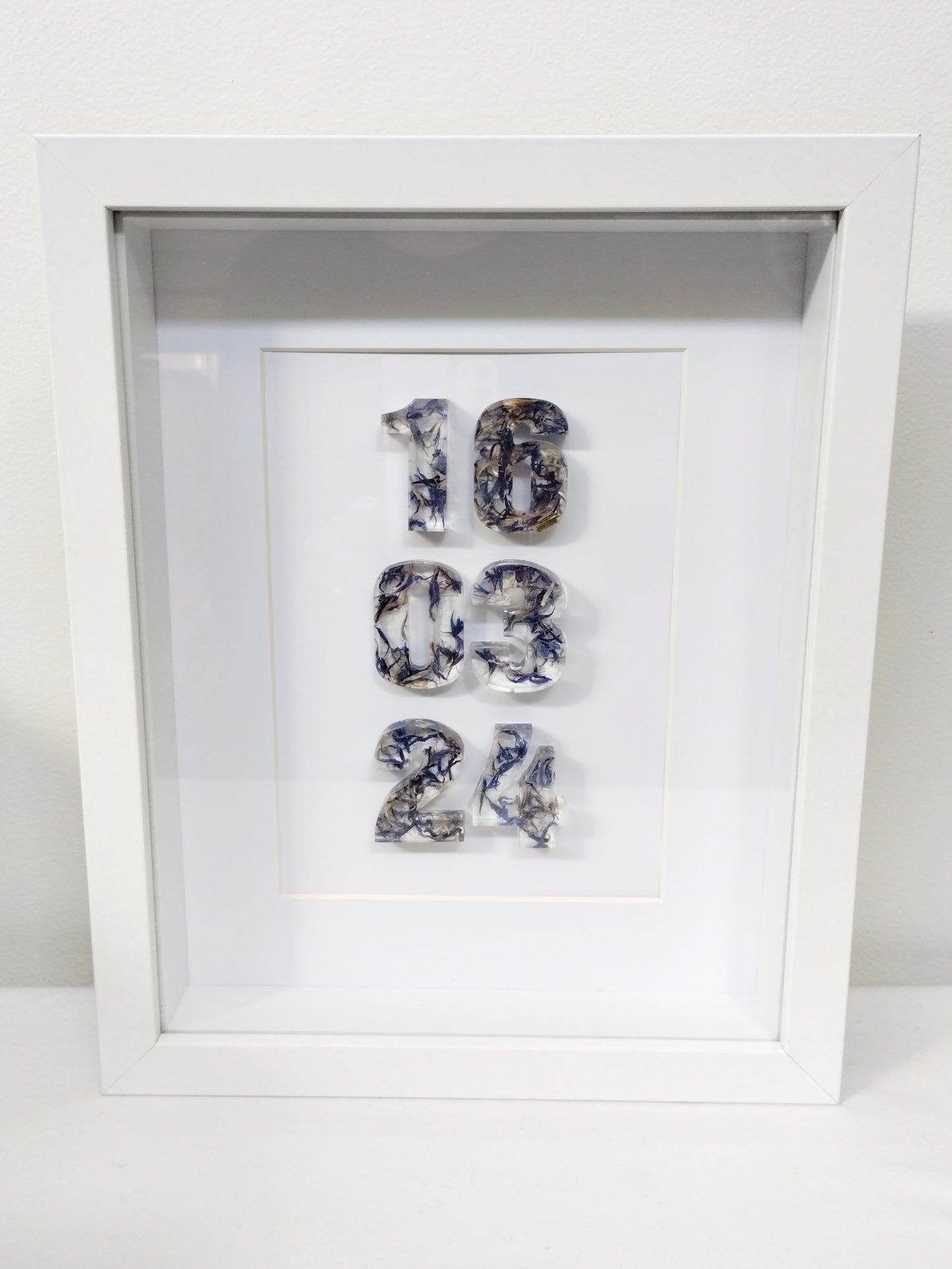 The Keepsake Date Frame – Custom Resin Numbers with Dried Flowers